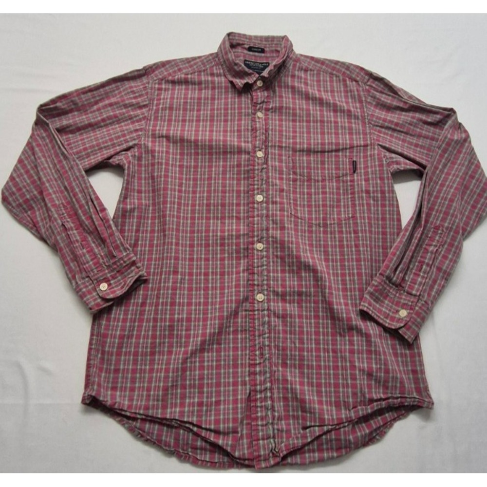 American Eagle men's classic fit red plaid long sleeve button up shirt sz. M